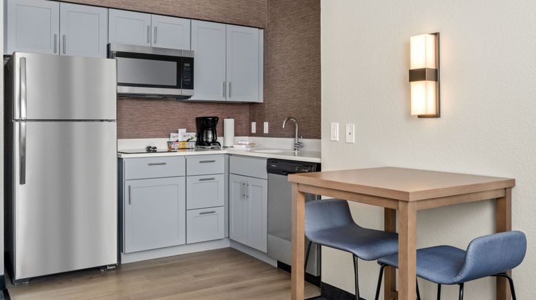 <b>Residence Inn Chicago Naperville Suite</b>. Images powered by <a href="https://www.leonardoworldwide.com/" title="Leonardo Worldwide" target="_blank">Leonardo</a>.