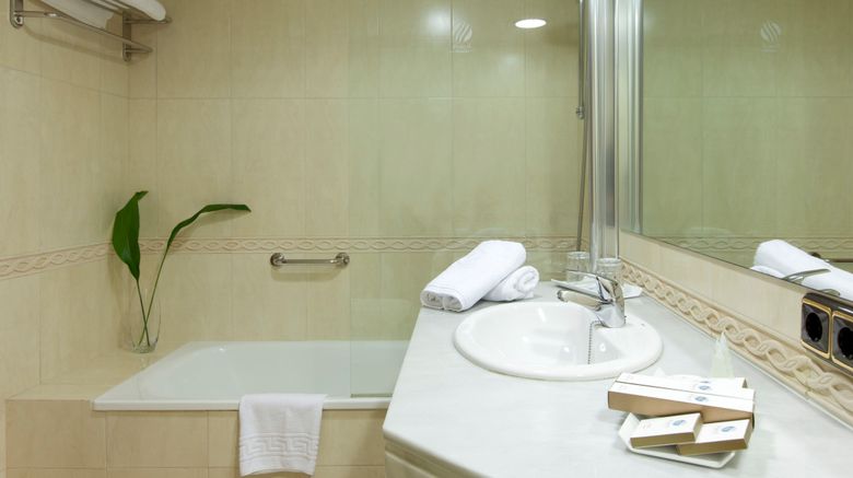 <b>Hotel Porcel Alixares Room</b>. Images powered by <a href="https://www.leonardoworldwide.com/" title="Leonardo Worldwide" target="_blank">Leonardo</a>.