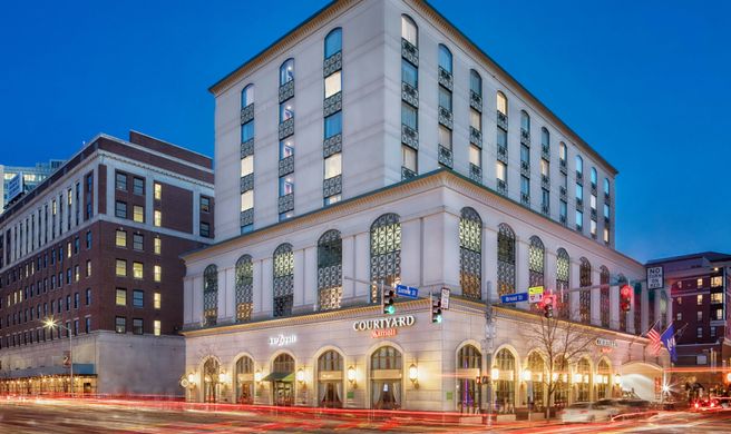 Courtyard by Marriott Stamford Downtown Exterior
