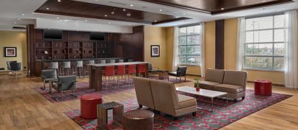 Four Points by Sheraton Sherwood Park Lobby