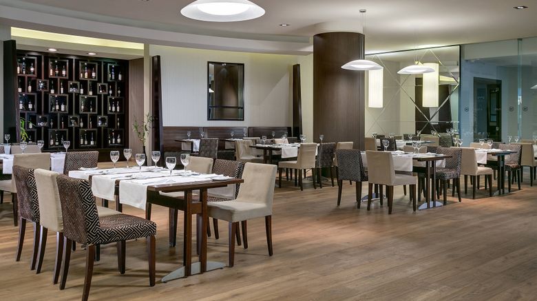 <b>Sheraton Bucharest Hotel Restaurant</b>. Images powered by <a href="https://www.leonardoworldwide.com/" title="Leonardo Worldwide" target="_blank">Leonardo</a>.