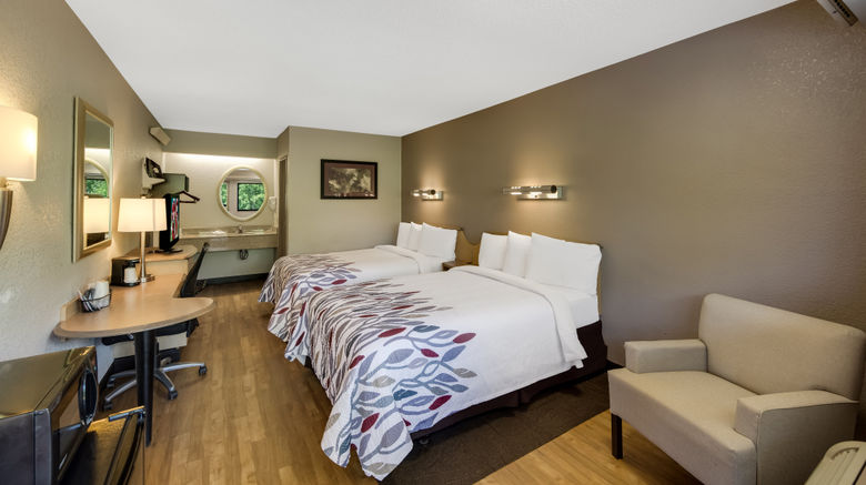 <b>Red Roof Inn Asheville - Biltmore West Room</b>. Images powered by <a href="https://www.leonardoworldwide.com/" title="Leonardo Worldwide" target="_blank">Leonardo</a>.