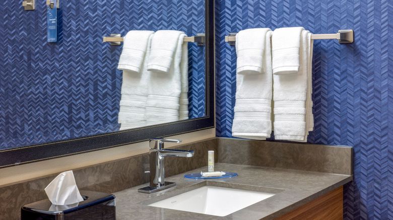 <b>Fairfield Inn & Suites Edmond Room</b>. Images powered by <a href="https://www.leonardoworldwide.com/" title="Leonardo Worldwide" target="_blank">Leonardo</a>.
