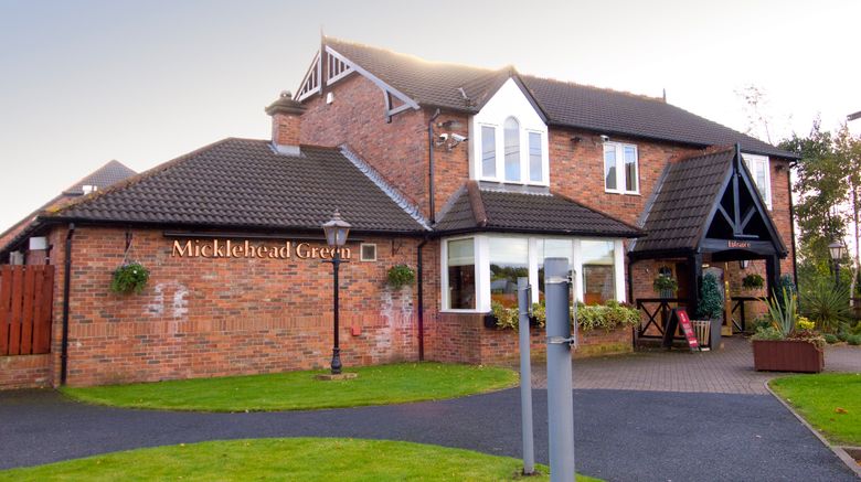 <b>Premier Inn St. Helens South Exterior</b>. Images powered by <a href="https://www.leonardoworldwide.com/" title="Leonardo Worldwide" target="_blank">Leonardo</a>.