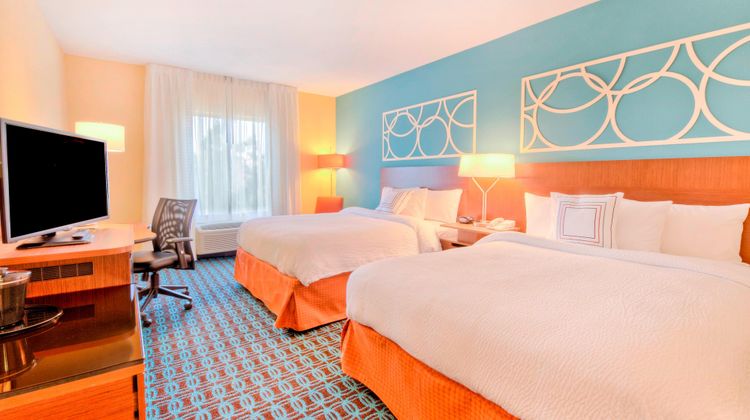 Fairfield Inn & Stes Durham Southpoint Room