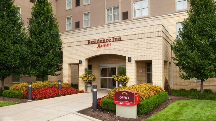 Residence Inn St. Louis Downtown Exterior