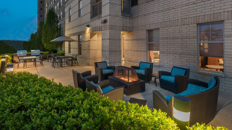 Residence Inn St. Louis Downtown Exterior