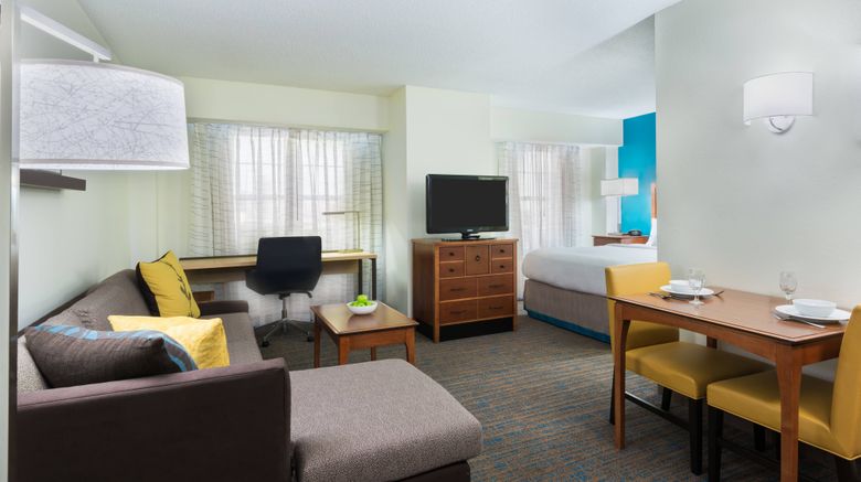 <b>Residence Inn St. Louis Downtown Suite</b>. Images powered by <a href="https://www.leonardoworldwide.com/" title="Leonardo Worldwide" target="_blank">Leonardo</a>.