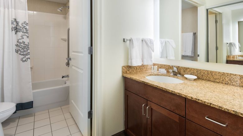 <b>Residence Inn St. Louis Downtown Room</b>. Images powered by <a href="https://www.leonardoworldwide.com/" title="Leonardo Worldwide" target="_blank">Leonardo</a>.
