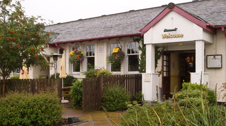 Premier Inn Stirling South Exterior