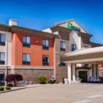 Holiday Inn Express Hotel & Suites