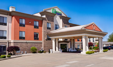 Holiday Inn Express Hotel & Suites