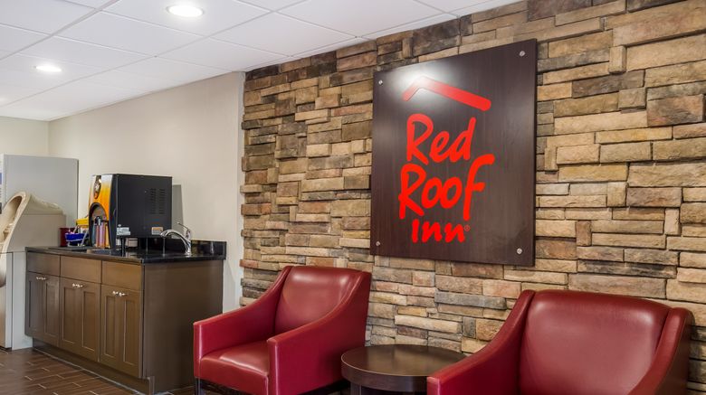 <b>Red Roof Inn Allentown South Lobby</b>. Images powered by <a href="https://www.leonardoworldwide.com/" title="Leonardo Worldwide" target="_blank">Leonardo</a>.