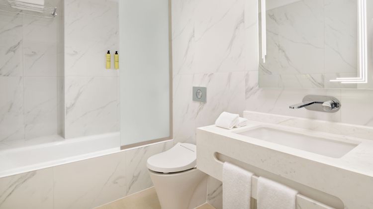 Element West Bay Doha Room