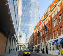 London Bridge Hotel Exterior