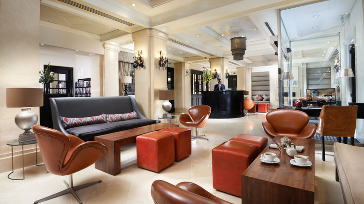 London Bridge Hotel Lobby