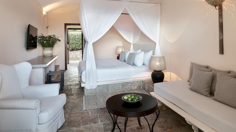 <b>Grecotel Daphnila Bay Thalasso Room</b>. Images powered by <a href="https://www.leonardoworldwide.com/" title="Leonardo Worldwide" target="_blank">Leonardo</a>.