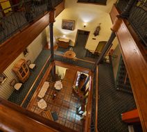 City Hotel Morris Lobby