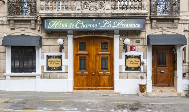 Hotel de Provence Exterior