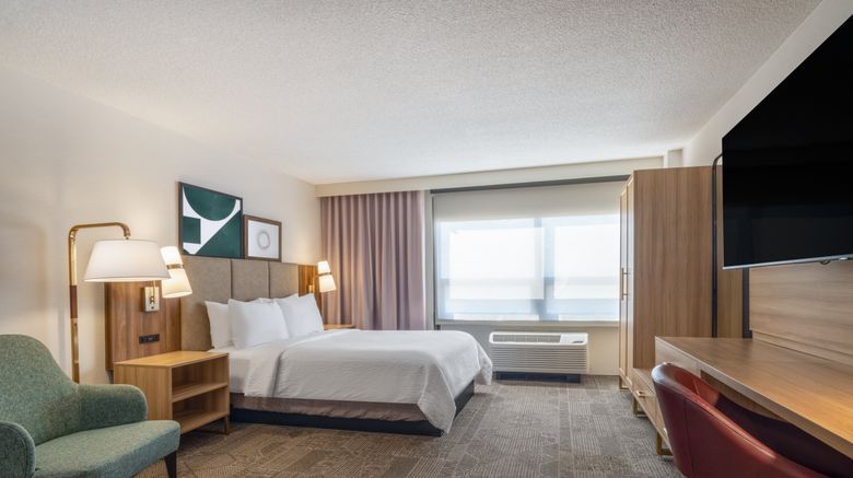 <b>Staybridge Suites Chicago O'Hare Airport Room</b>. Images powered by <a href="https://www.leonardoworldwide.com/" title="Leonardo Worldwide" target="_blank">Leonardo</a>.