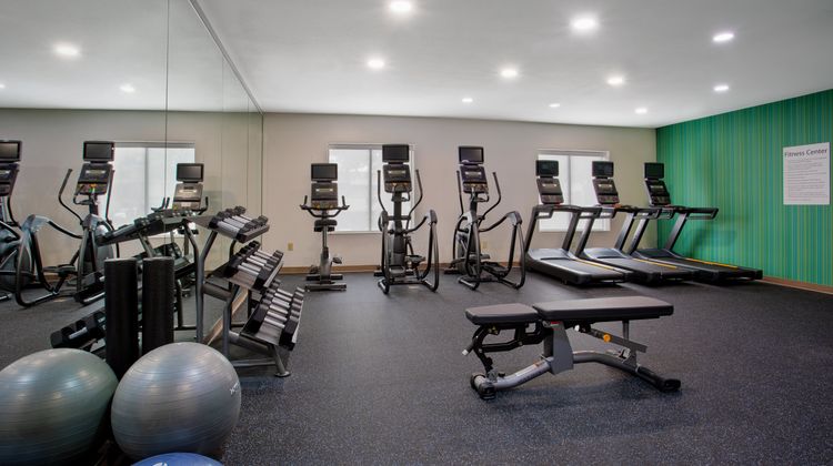Holiday Inn Express Hotel & Suites Health Club