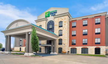 Holiday Inn Express Hotel & Suites