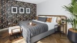 202 Elizabeth Room