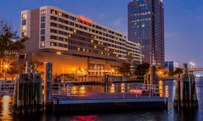 Sheraton Norfolk Waterside Hotel Exterior