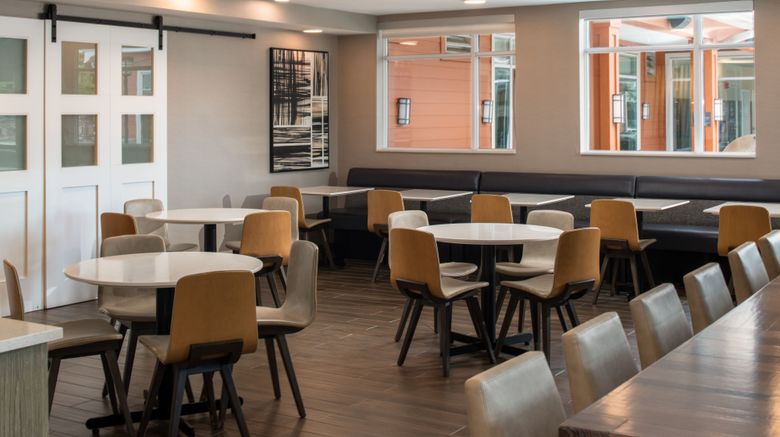 <b>Residence Inn Portland Vancouver Restaurant</b>. Images powered by <a href="https://www.leonardoworldwide.com/" title="Leonardo Worldwide" target="_blank">Leonardo</a>.