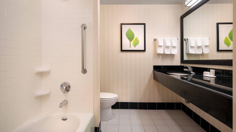 Fairfield Inn & Suites Redding Room