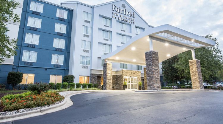 Fairfield Inn/Suites Raleigh-Durham Arpt Exterior