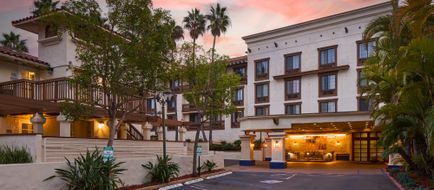 Courtyard by Marriott San Diego Old Town Exterior