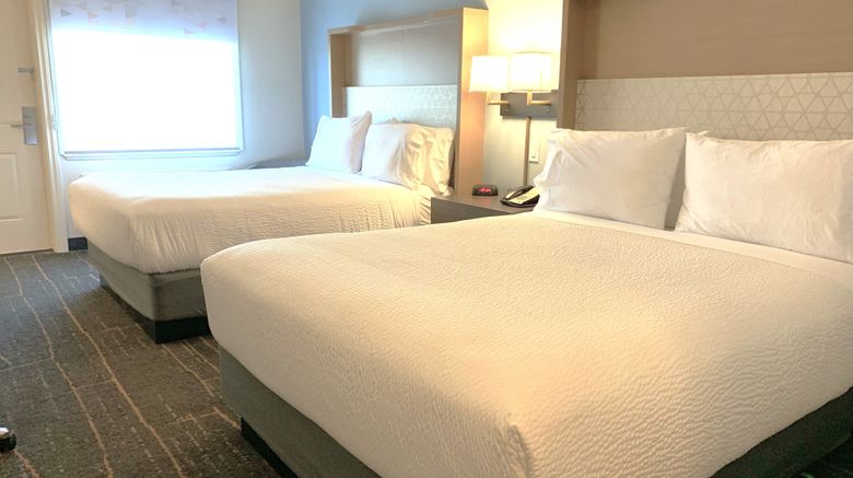 <b>Holiday Inn Victoria-Elk Lake Room</b>. Images powered by <a href="https://www.leonardoworldwide.com/" title="Leonardo Worldwide" target="_blank">Leonardo</a>.