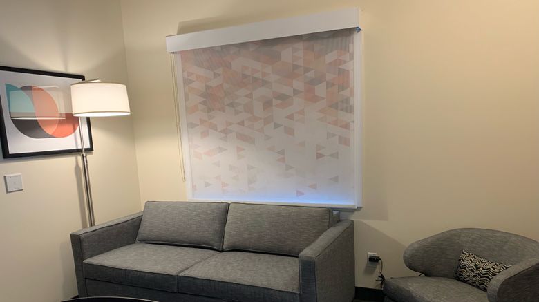 <b>Holiday Inn Victoria-Elk Lake Suite</b>. Images powered by <a href="https://www.leonardoworldwide.com/" title="Leonardo Worldwide" target="_blank">Leonardo</a>.