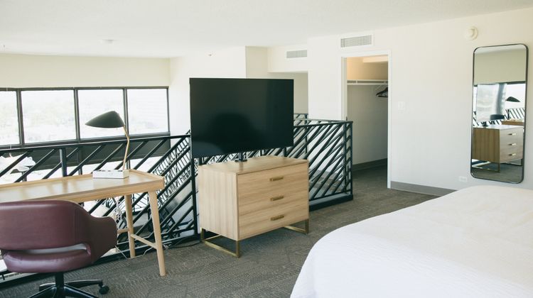 Staybridge Suites Chicago O'Hare Airport Suite