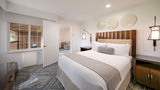 Half Moon Bay Lodge Suite