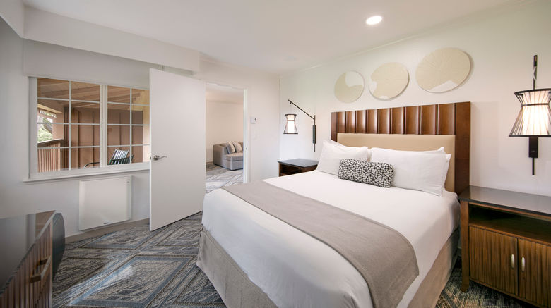 <b>Half Moon Bay Lodge Suite</b>. Images powered by <a href="https://www.leonardoworldwide.com/" title="Leonardo Worldwide" target="_blank">Leonardo</a>.