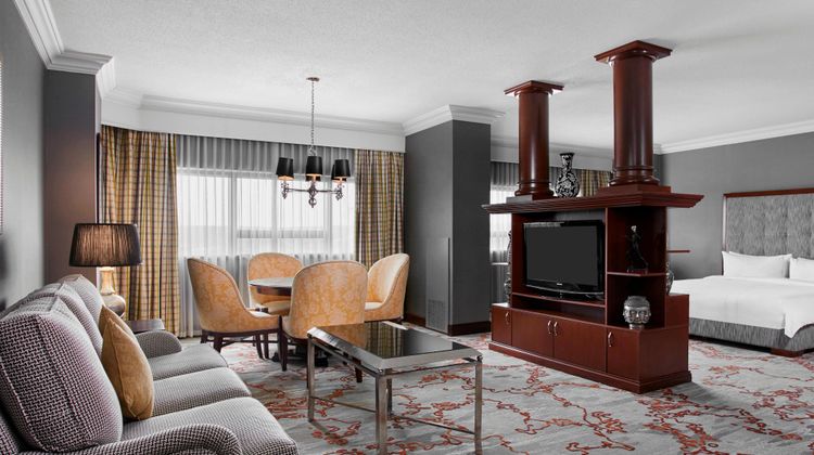 Teaneck Marriott at Glenpointe Room