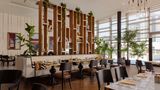 <b>The Ritz-Carlton Baku Restaurant</b>. Images powered by <a href="https://www.leonardoworldwide.com/" title="Leonardo Worldwide" target="_blank">Leonardo</a>.
