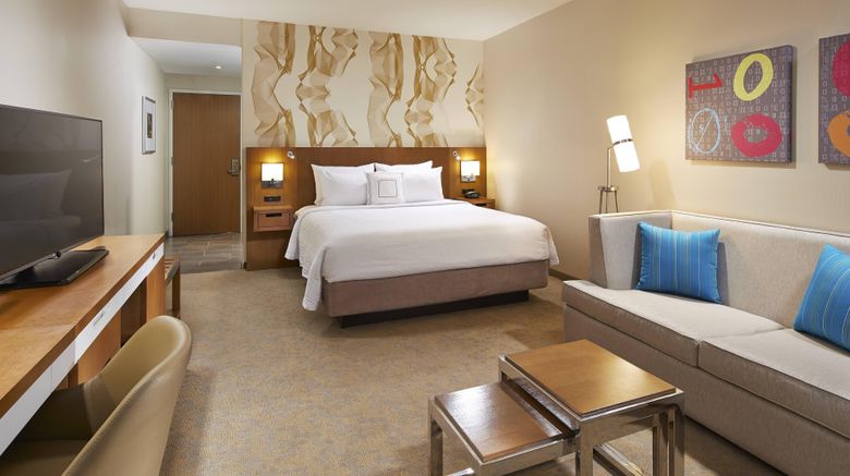 <b>Courtyard Sunnyvale Silicon Valley Room</b>. Images powered by <a href="https://www.leonardoworldwide.com/" title="Leonardo Worldwide" target="_blank">Leonardo</a>.
