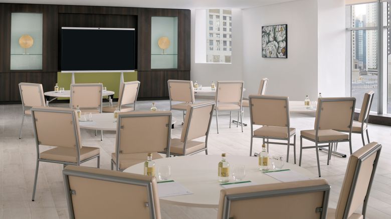 <b>Element West Bay Doha Meeting</b>. Images powered by <a href="https://www.leonardoworldwide.com/" title="Leonardo Worldwide" target="_blank">Leonardo</a>.