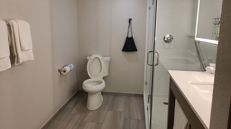 <b>Holiday Inn Express & Suites Suite</b>. Images powered by <a href="https://www.leonardoworldwide.com/" title="Leonardo Worldwide" target="_blank">Leonardo</a>.