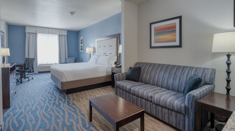 <b>Holiday Inn Express & Stes Edwardsville Room</b>. Images powered by <a href="https://www.leonardoworldwide.com/" title="Leonardo Worldwide" target="_blank">Leonardo</a>.