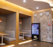 Holiday Inn Express Linyi West Exterior