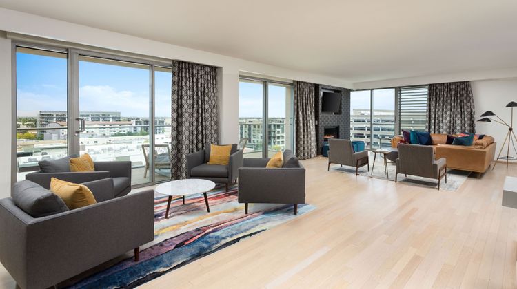 W Scottsdale Room