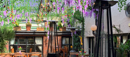 Maids Head Hotel Exterior