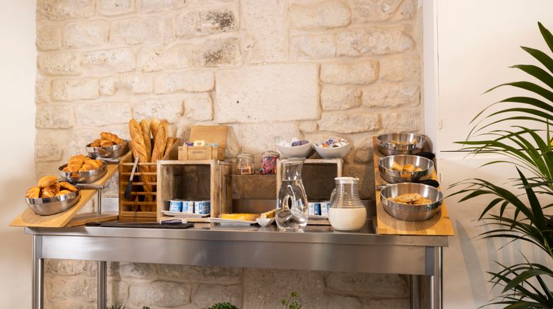 <b>Hotel Le Regent Montmartre Restaurant</b>. Images powered by <a href="https://www.leonardoworldwide.com/" title="Leonardo Worldwide" target="_blank">Leonardo</a>.