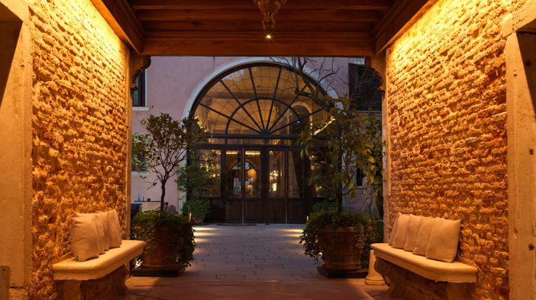 <b>Palazzo Venart Luxury Hotel Restaurant</b>. Images powered by <a href="https://www.leonardoworldwide.com/" title="Leonardo Worldwide" target="_blank">Leonardo</a>.