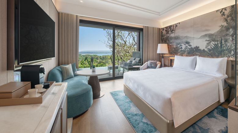 <b>JW Marriott Goa Pool</b>. Images powered by <a href="https://www.leonardoworldwide.com/" title="Leonardo Worldwide" target="_blank">Leonardo</a>.