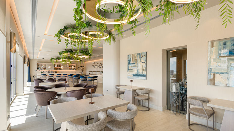 <b>Holiday Inn Thessaloniki Restaurant</b>. Images powered by <a href="https://www.leonardoworldwide.com/" title="Leonardo Worldwide" target="_blank">Leonardo</a>.